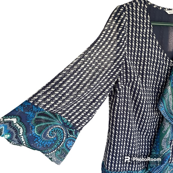 Isaac Mizrahi Women’s Buttoned Down Ruffle Accent Blouse szXS - Picture 4 of 11